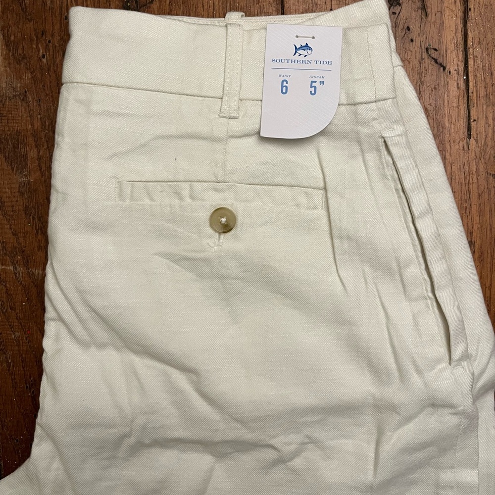 Southern Tide “Jacey Twill” Shorts in Sand White - Picture 9 of 10